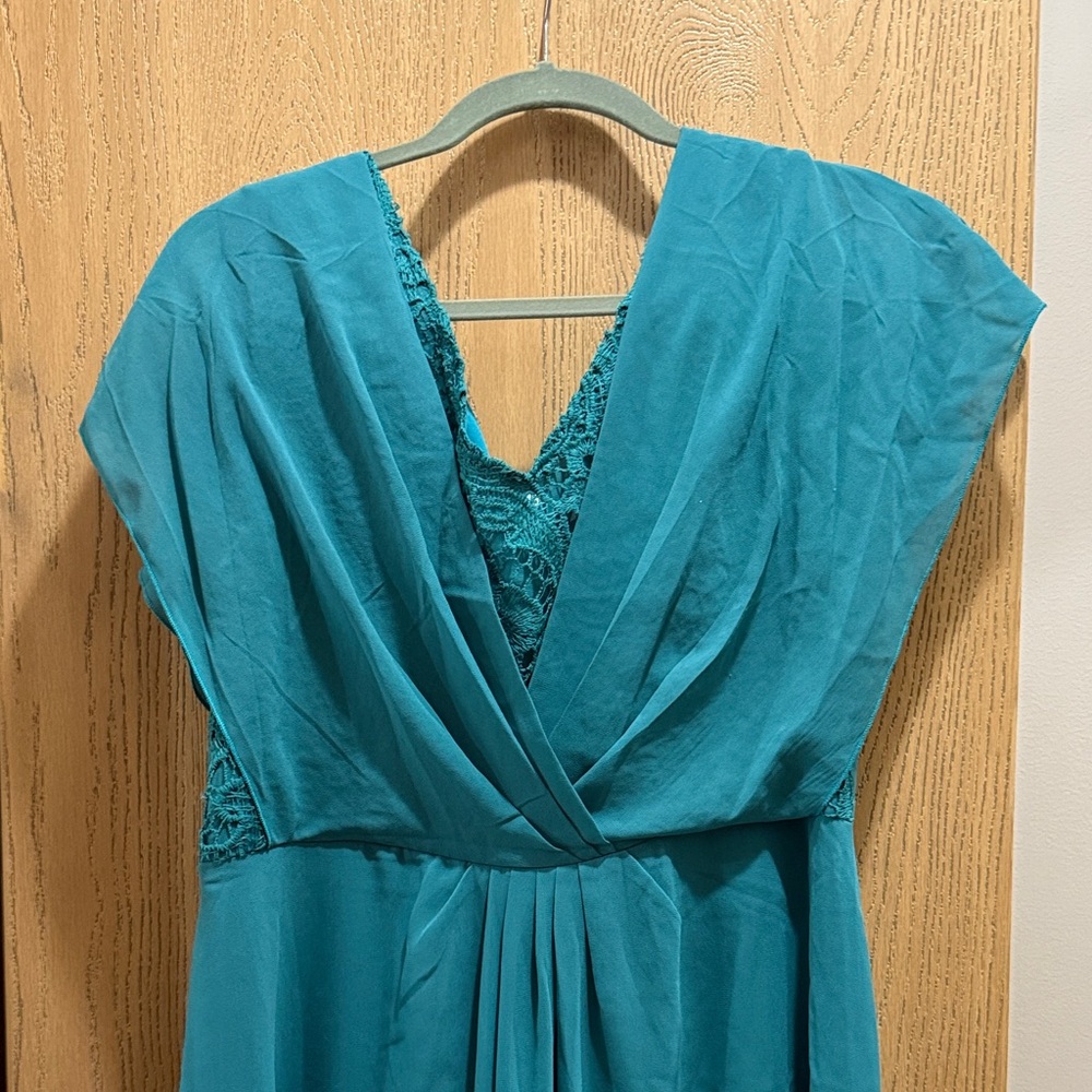 Elegant Teal Lace-Trimmed Dress Size XL